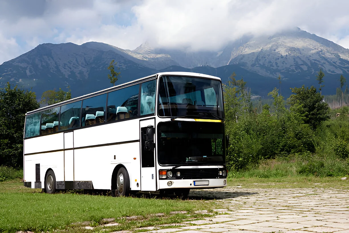 Advantages of Travelling in a Chartered Bus in Barcelona